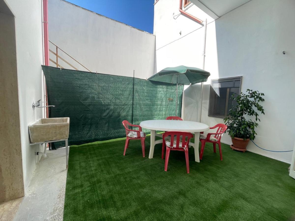 Casa Via Del Mare Villa Велие Екстериор снимка